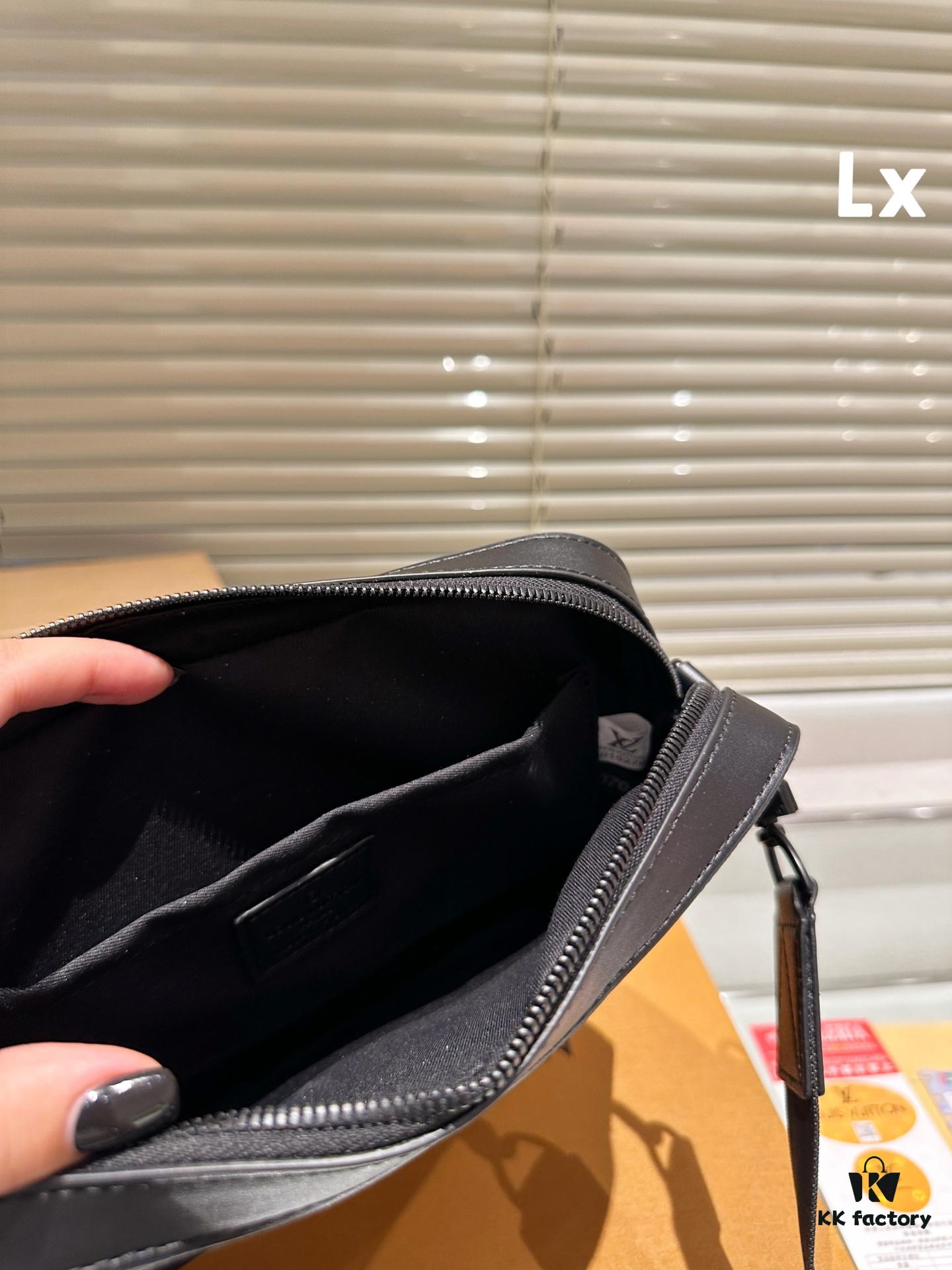 692f14c24ecd253cf1079346 Louis Vuitton Men's Shoulder Bag with Gift Box 🎁