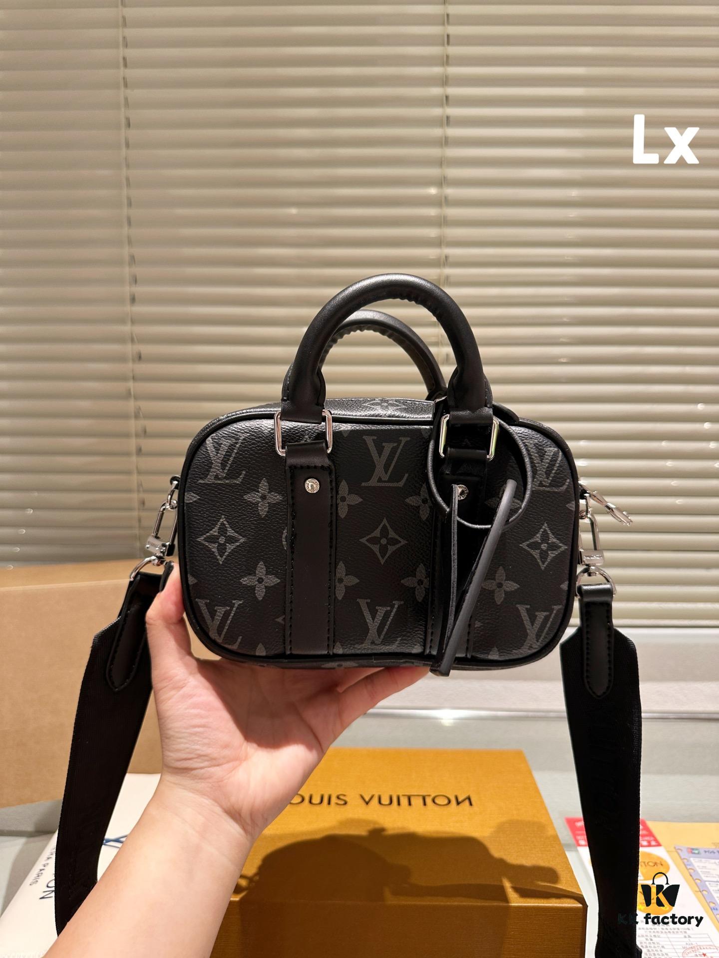 692f14c24ecd253cf1079347 Louis Vuitton Men's Shoulder Bag with Gift Box 🎁