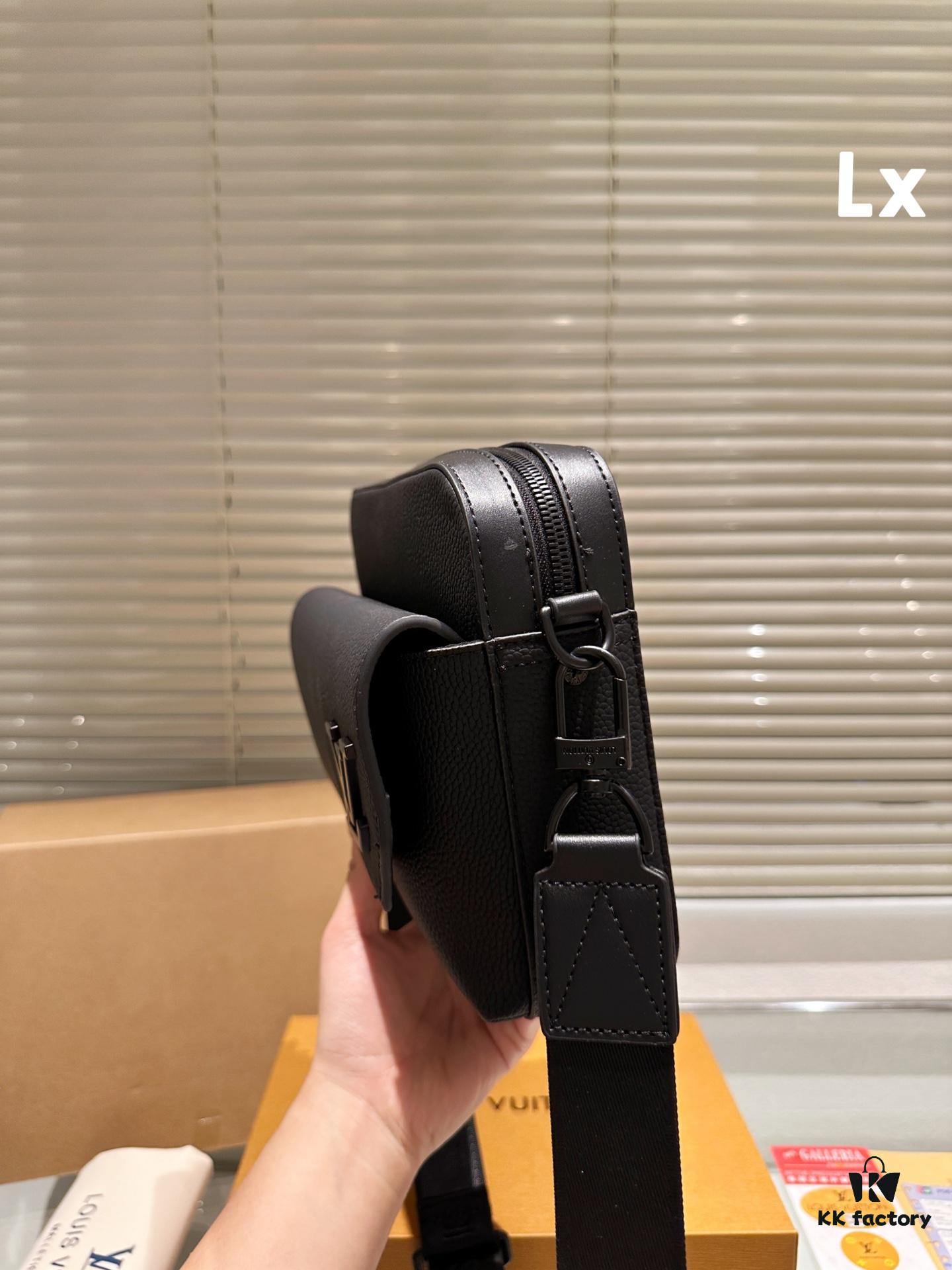 692f14d04ecd253cf1079365 Louis Vuitton Men's Shoulder Bag with Gift Box 🎁