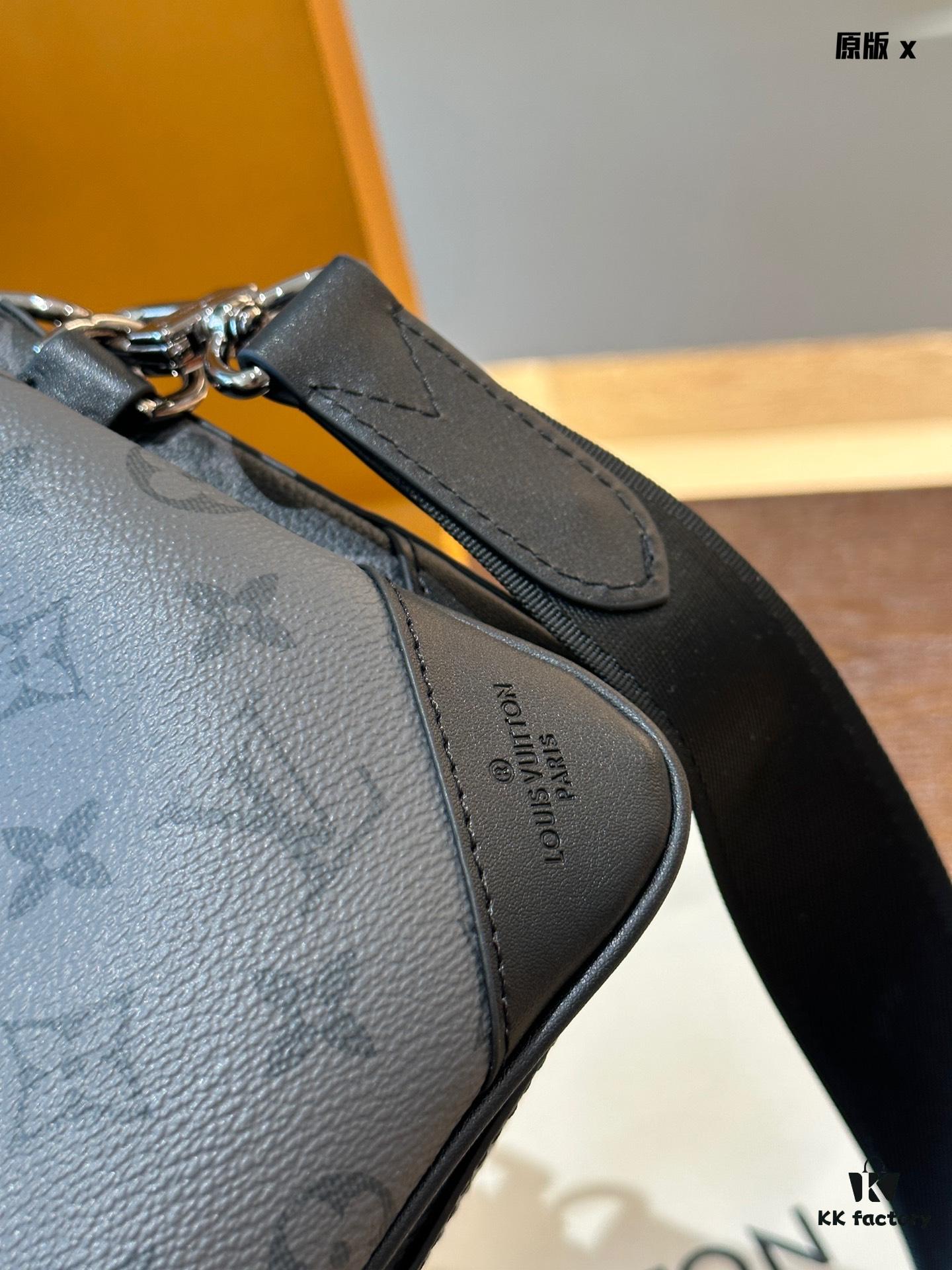 692f14e64ecd253cf107938d Embossed Cowhide Black Monogram LV Men's Trio Three-in-One Messenger Bag in Black Knight Style