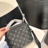 692f15234ecd253cf10793f7 Louis Vuitton Men's Messenger Bag, Shoulder Bag, Model 46973, Size 19x17