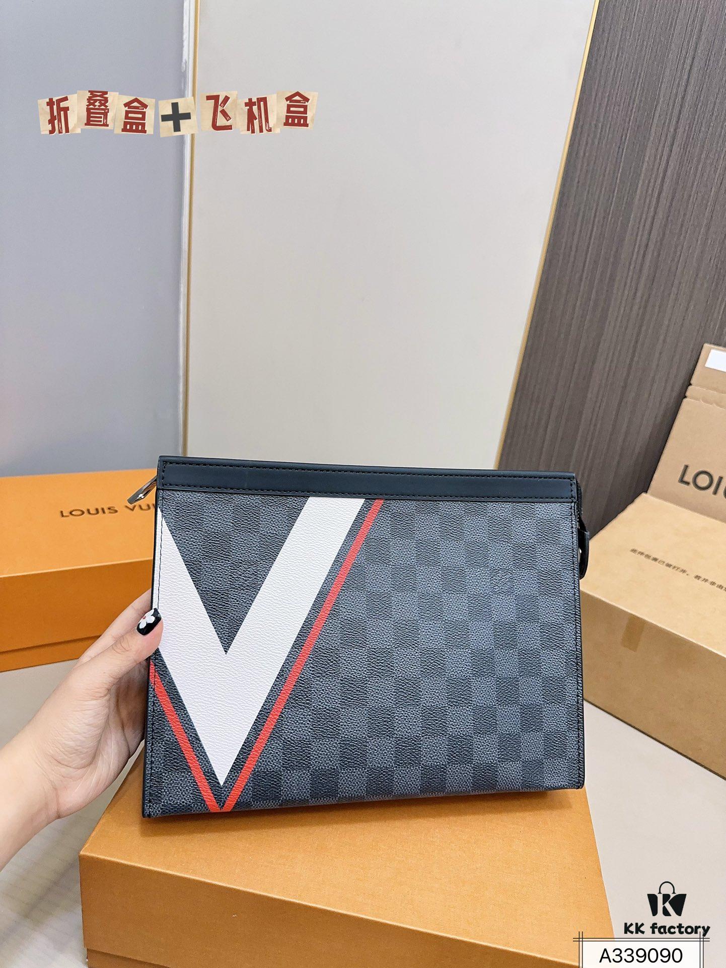 692f152e4ecd253cf107940f LV Men's Clutch Bag, Full Packaging, Dimensions 28 x 22