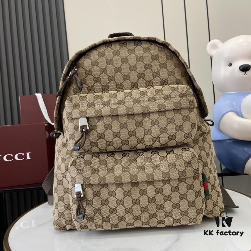 692f154d4ecd253cf107944b Gucci Logo Medium Backpack in Beige and Ebony GG Canvas with Original Green Gift Bag