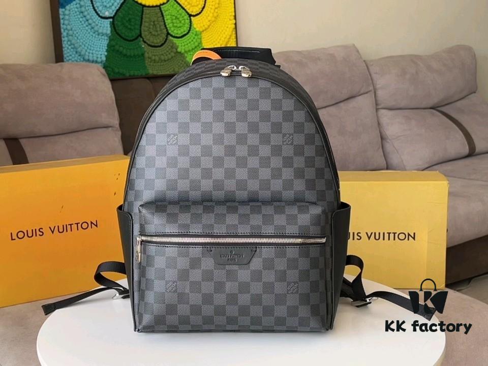 692f16345464a31cf521a513 Original Leather DISCOVERY Backpack M22558 Black Flower Vintage Pattern