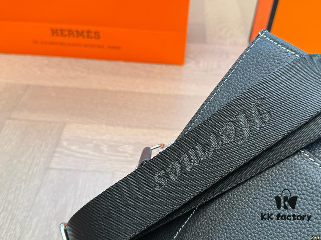 692f165c5464a31cf521a56a Hermès Hermès Briefcase, Crossbody or Handheld, Spacious for Documents and Laptop, Durable Material, Ideal Choice for Business Men, Size 38 x 28