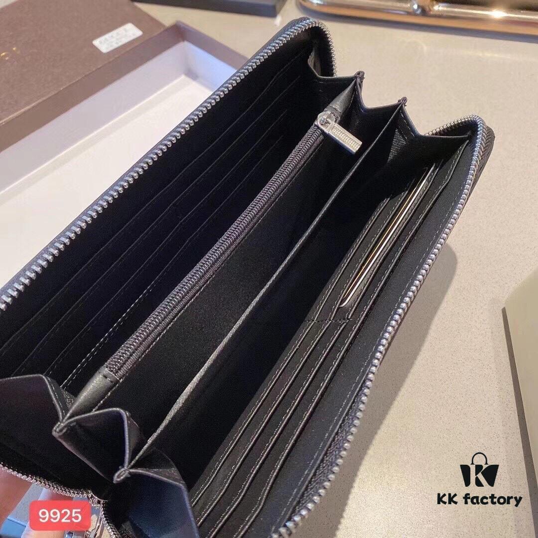 Hermès-inspired Black Leather Clutch - Model 9925, Size 21x10