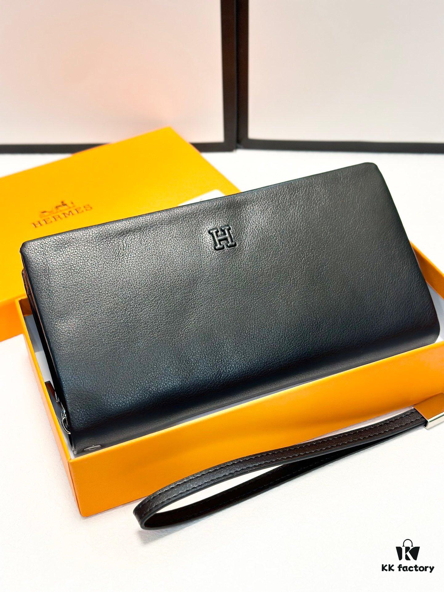 692f169b5464a31cf521a5de Hermès Black Leather Handheld Clutch Bag 21x10 Model 90095