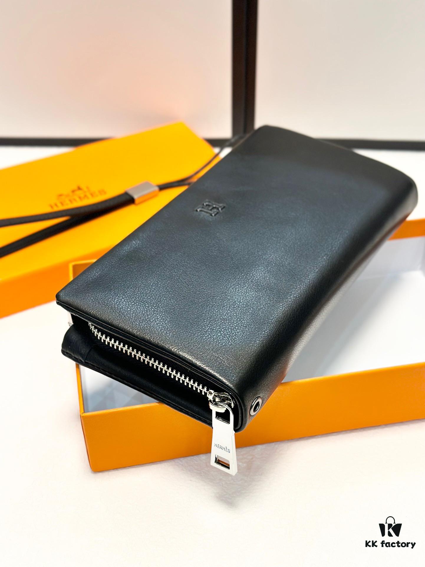692f169b5464a31cf521a5df Hermès Black Leather Handheld Clutch Bag 21x10 Model 90095