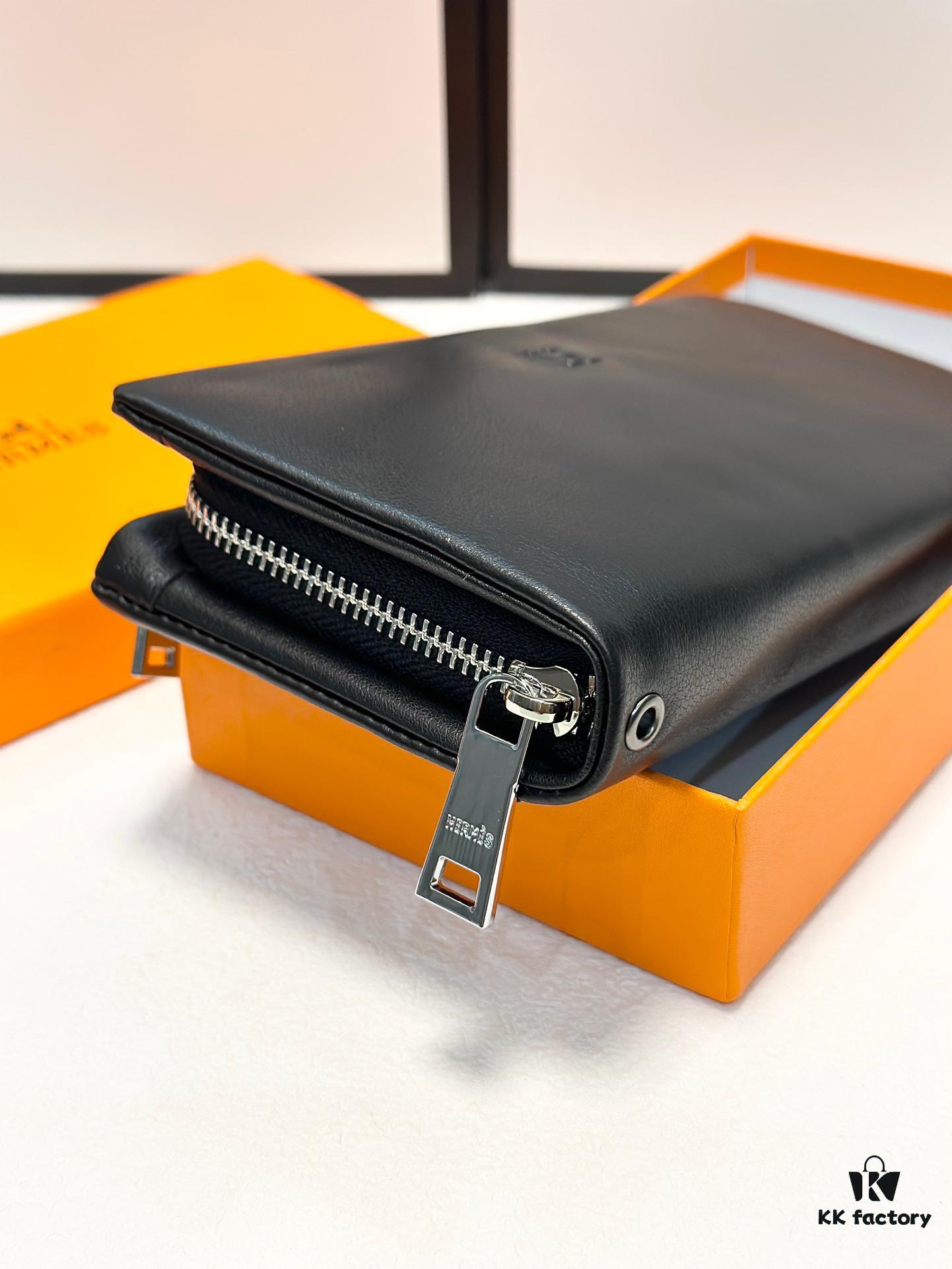 692f169c5464a31cf521a5e0 Hermès Black Leather Handheld Clutch Bag 21x10 Model 90095