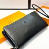 692f169d5464a31cf521a5e2 Hermès Black Leather Handheld Clutch Bag 21x10 Model 90095