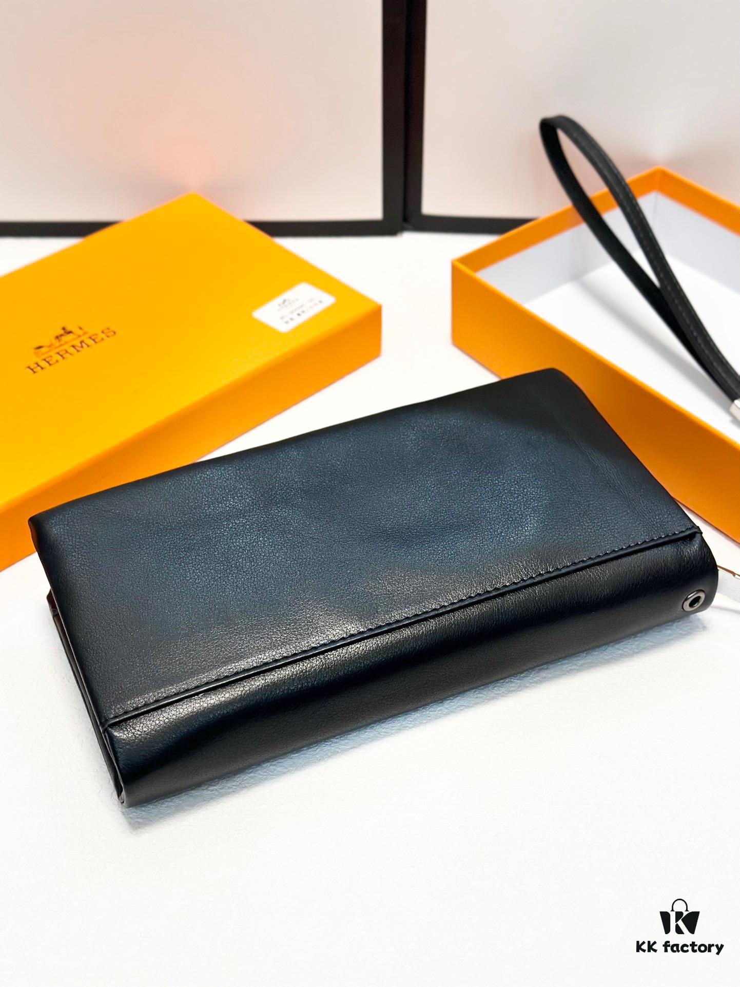 692f16a35464a31cf521a5ee Hermès Black Leather Handheld Clutch Bag 21x10 Model 90095