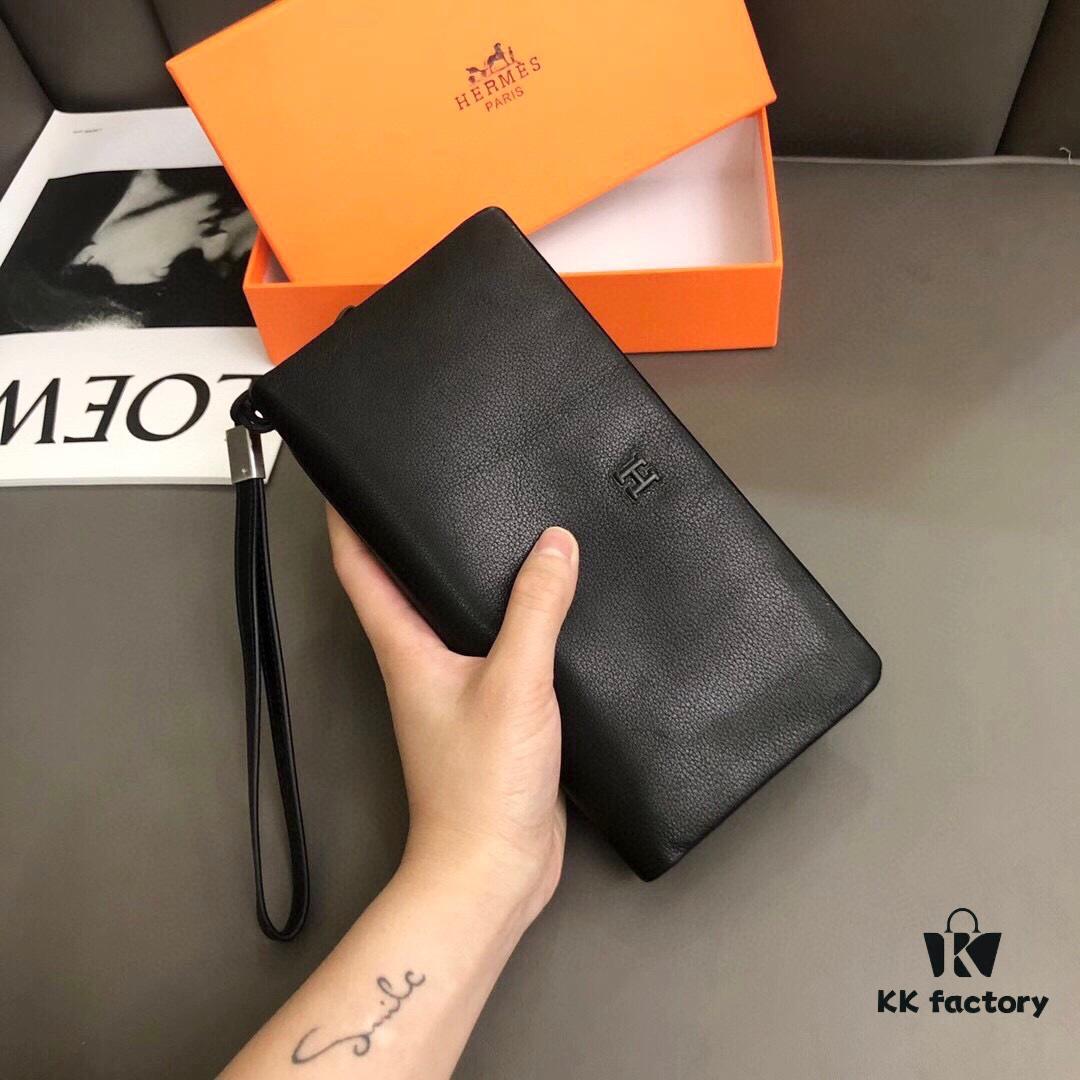 692f16a45464a31cf521a5f1 Hermès Black Leather Men's Clutch Bag 21x10 Model 90095 with Card Slots and Phone Pocket
