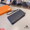 692f16b05464a31cf521a60b Hermès New Arrival Men's Small Clutch Wallet in Black, 20x10, Top-Grade Calfskin