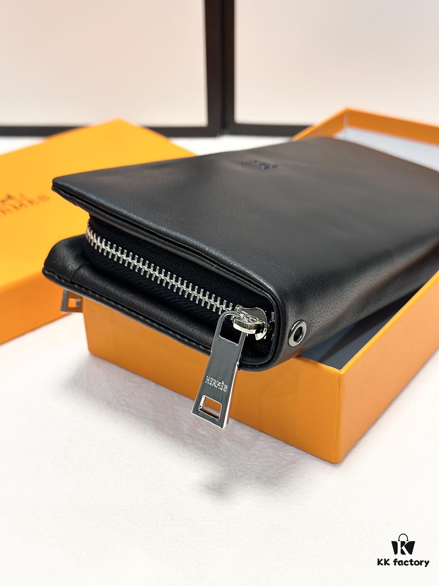 692f16e35464a31cf521a665 Hermès Black Leather Clutch - 21x10, Model 90095