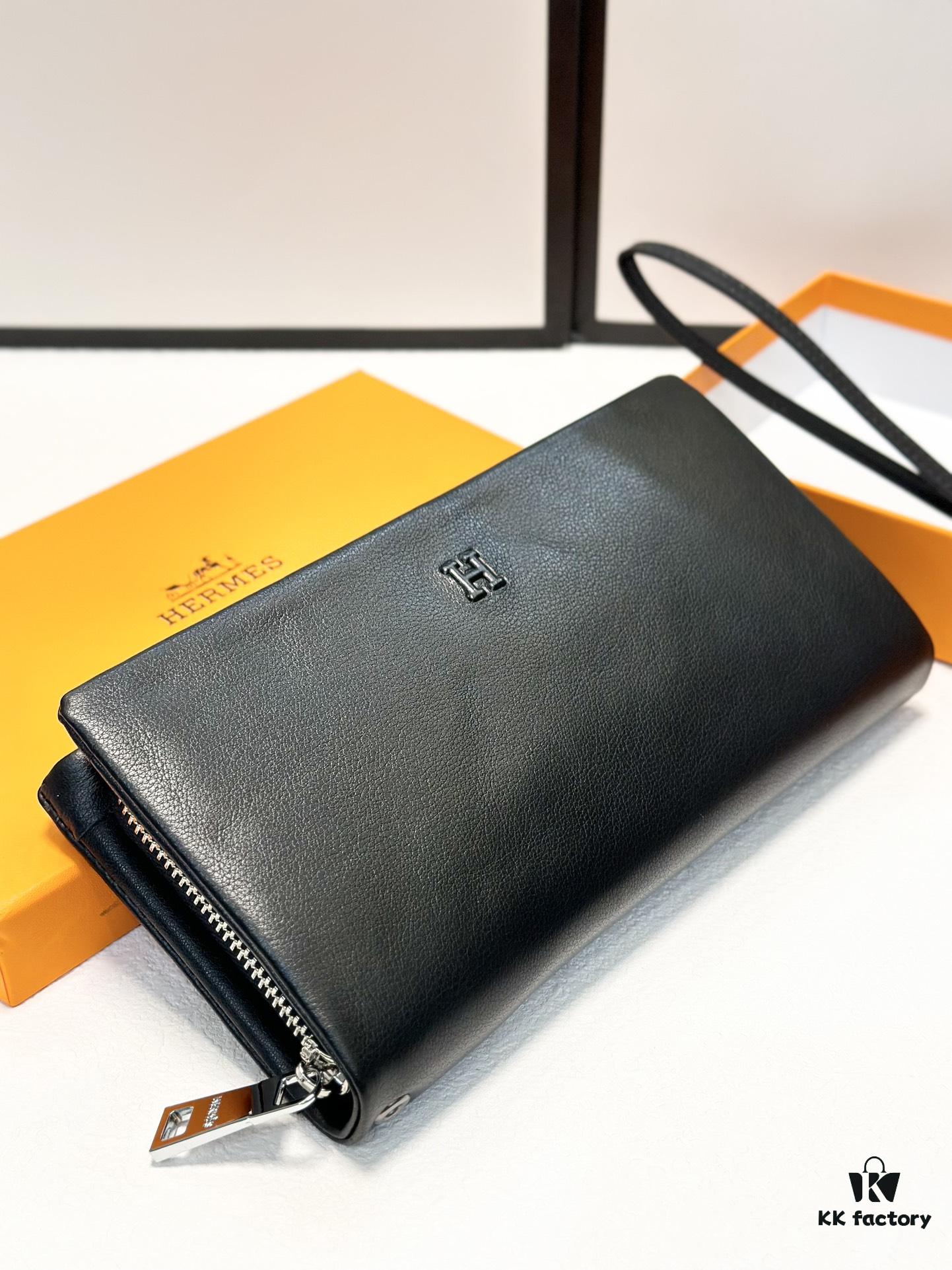 692f16e45464a31cf521a666 Hermès Black Leather Clutch - 21x10, Model 90095