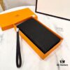 692f16e65464a31cf521a667 Hermès New Arrival Men's Small Clutch Wallet in Black, 20x10, Top-Grade Calfskin