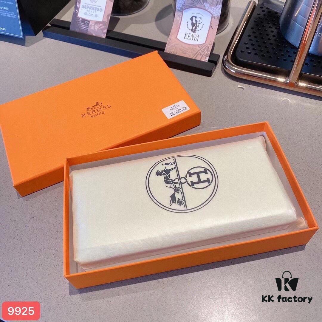 692faa6e99f2d84055c8628d Hermès-inspired Black Leather Clutch - Model 9925, Size 21x10