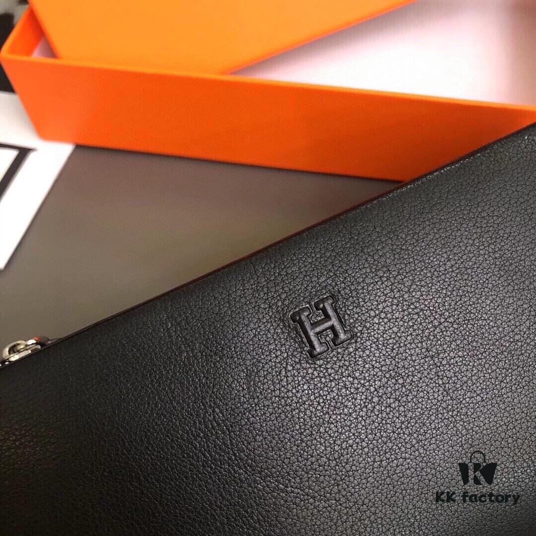 692faaf199f2d84055c863a0 Hermès Black Leather Handheld Clutch Bag 21x10 Model 90095