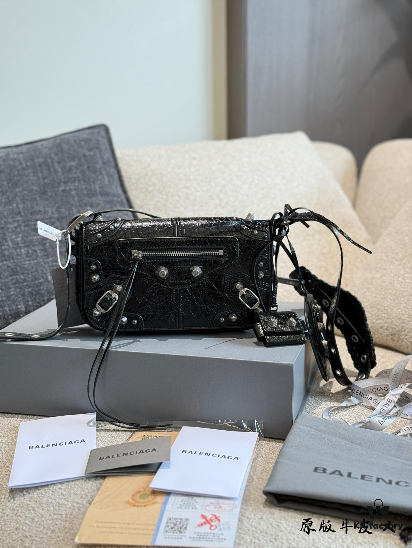 692fab1299f2d84055c863d8 Genuine Cowhide Balenciaga Le Cagole Motorcycle Bag, Jay Chou's Camera Bag Style