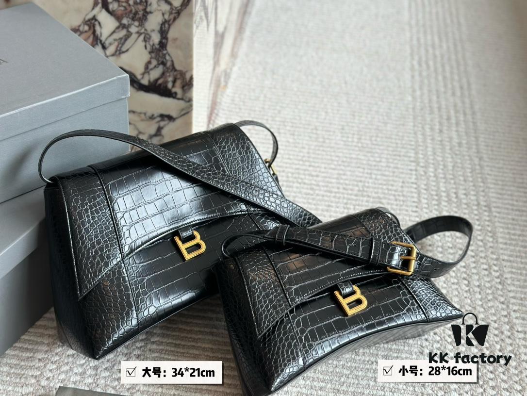 692fab1b99f2d84055c863eb Balenciaga Downtown New Hourglass Shape Bag 160 with Box!!