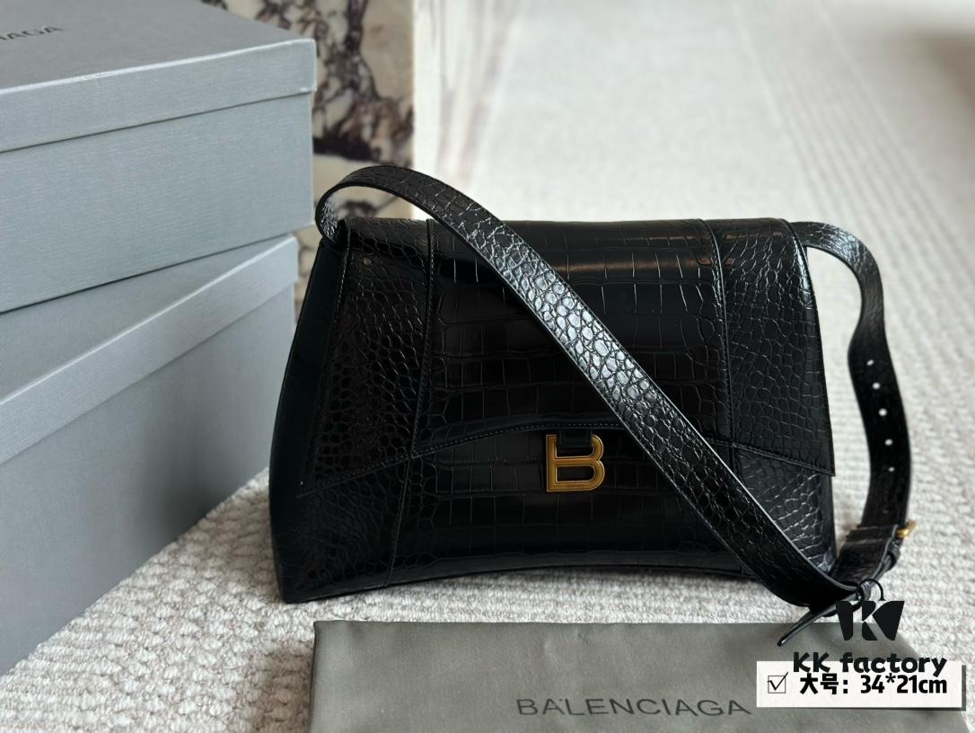 692fab3199f2d84055c86411 Balenciaga Downtown New Hourglass Shape Bag 160 with Box!!
