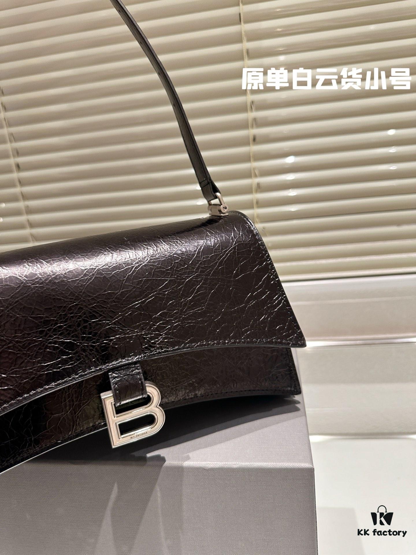 692fab3699f2d84055c8641a Balenciaga Autumn New Arrival Crush Bag in Top-Grain Leather