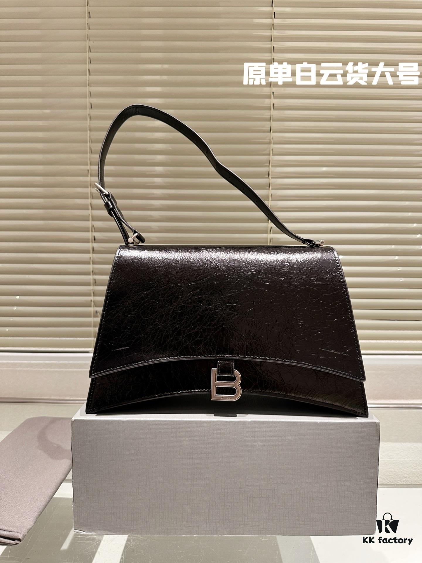 692fab3a99f2d84055c8641f Original Quality White Cloud Goods, Full-Grain Leather Balenciaga Autumn New Arrival Crush Bag