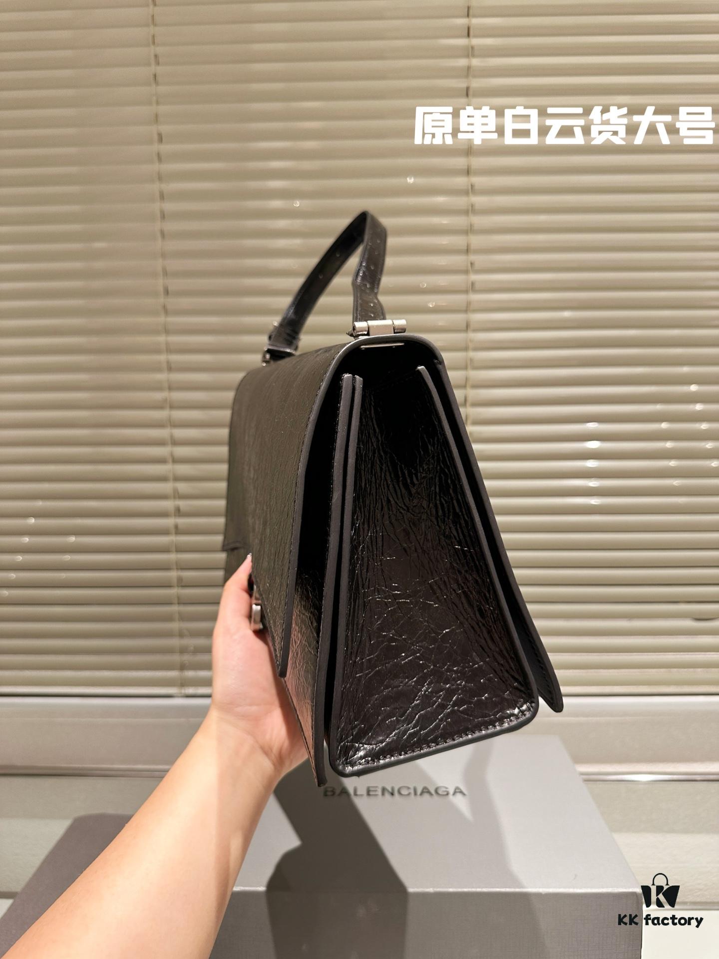 692fab3e99f2d84055c86424 Original Quality White Cloud Goods, Full-Grain Leather Balenciaga Autumn New Arrival Crush Bag