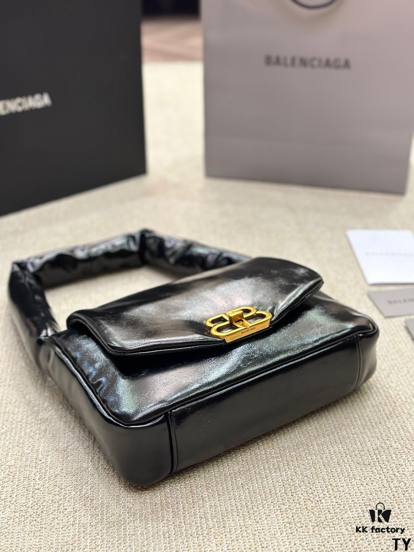 692fab4599f2d84055c8642e BALENCIAGA BB SOFT Flap Bag – Stunning Look, Unisex Style