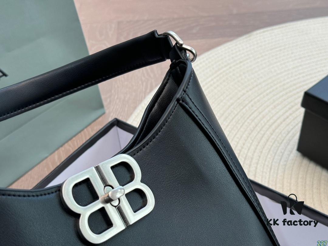 Balenciaga Unisex New Arrival Original Fabric High-Quality Single Order Item