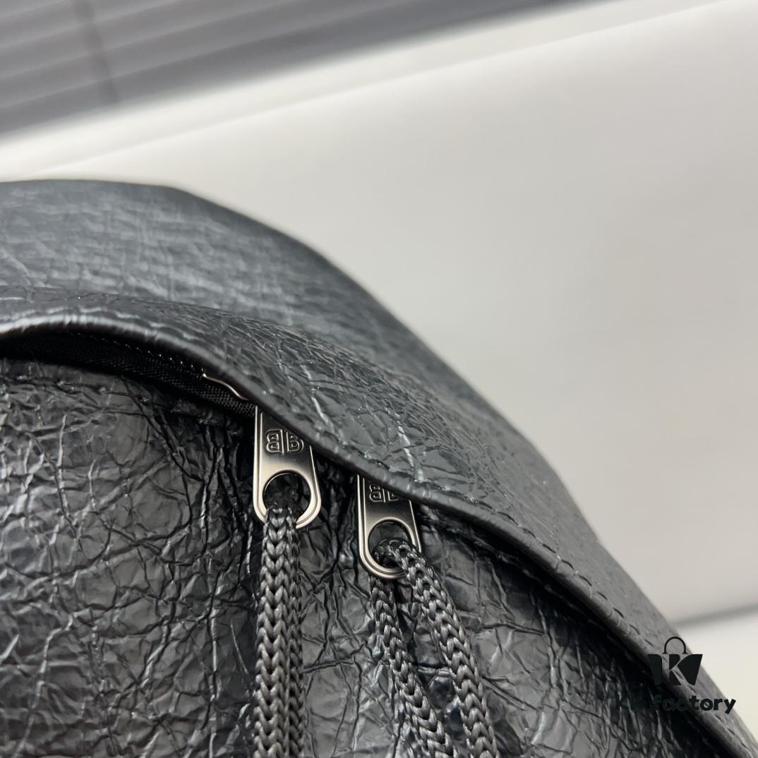 692fab6f99f2d84055c8647f Balecntaga Balenciaga Unisex Backpack Classic Replica Design with Exquisite Inlay Craftsmanship Original Factory Fabric 42 x 33 cm