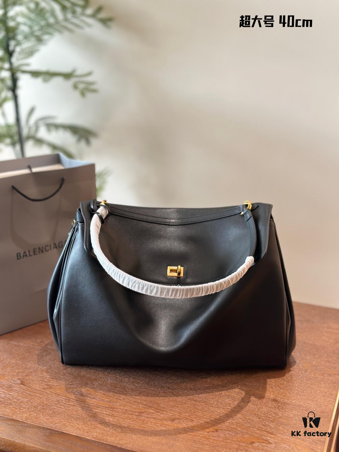 Oversized Balenciaga Rodeo – New Arrival