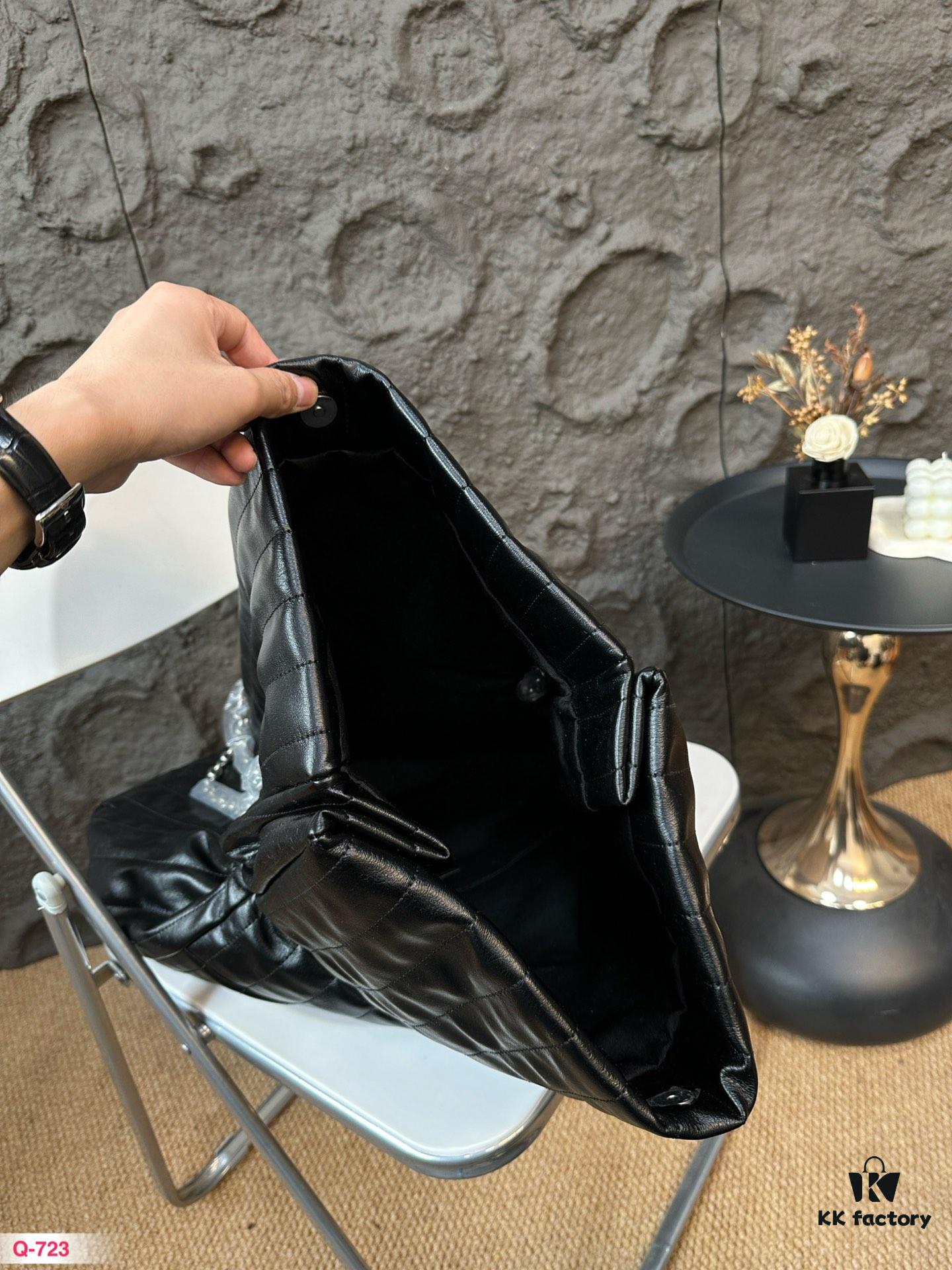 692fab9099f2d84055c864b5 Balenciaga New Arrival Unisex Otto Bag