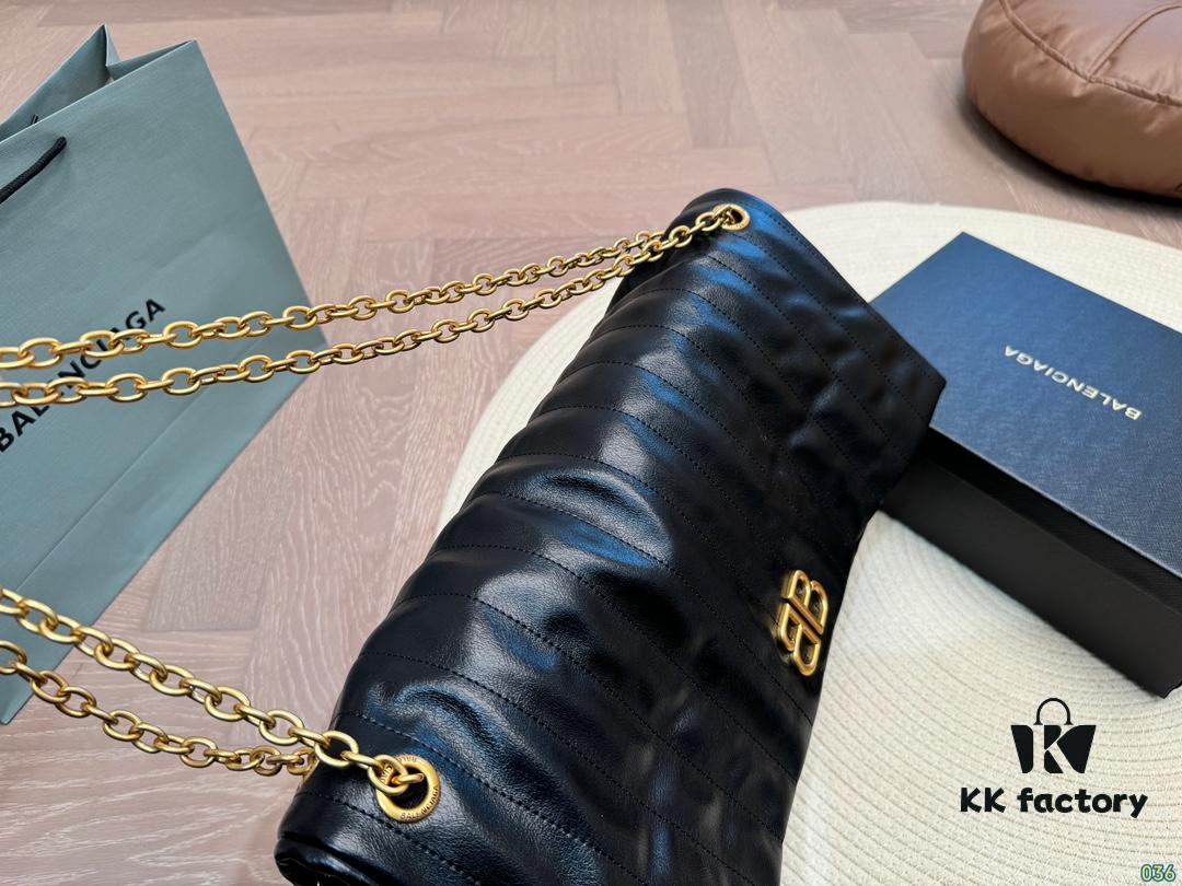 Balenciaga New Arrival Unisex Style Highly Sought After by Celebrities Original Fabric First Quality Extremely Eye-Catching Size 42 28