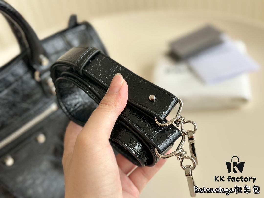 692fabc799f2d84055c8650a Foldable Bag