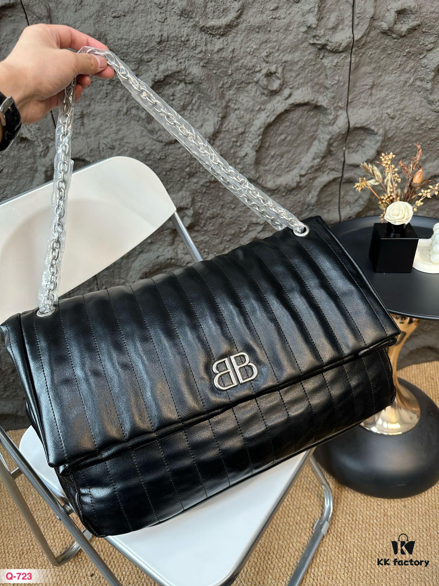 692fabca99f2d84055c86510 Balenciaga New Arrival Unisex Oto Bag