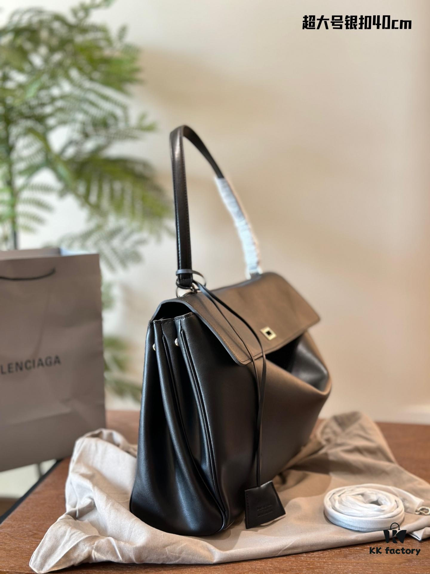 692fac0e99f2d84055c8655b Oversized Balenciaga Rodeo – New Arrival