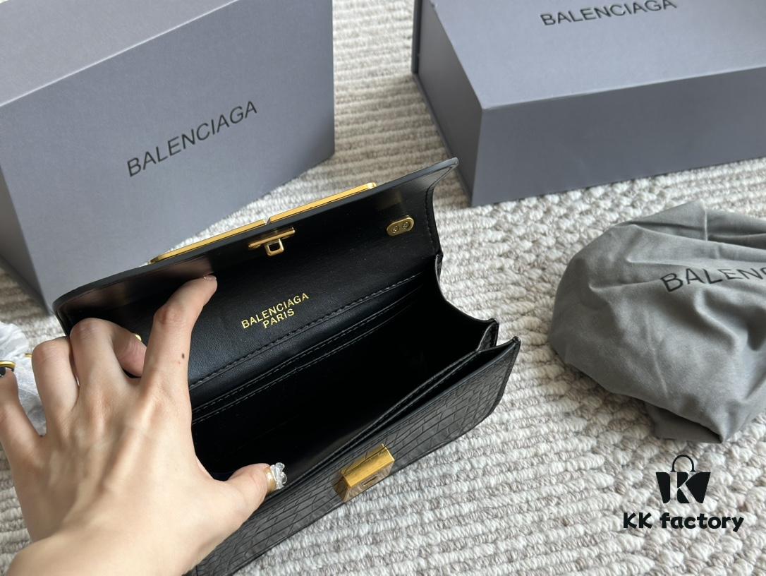 692fac3a99f2d84055c865aa Why the Balenciaga Gossip Bag is So Amazing