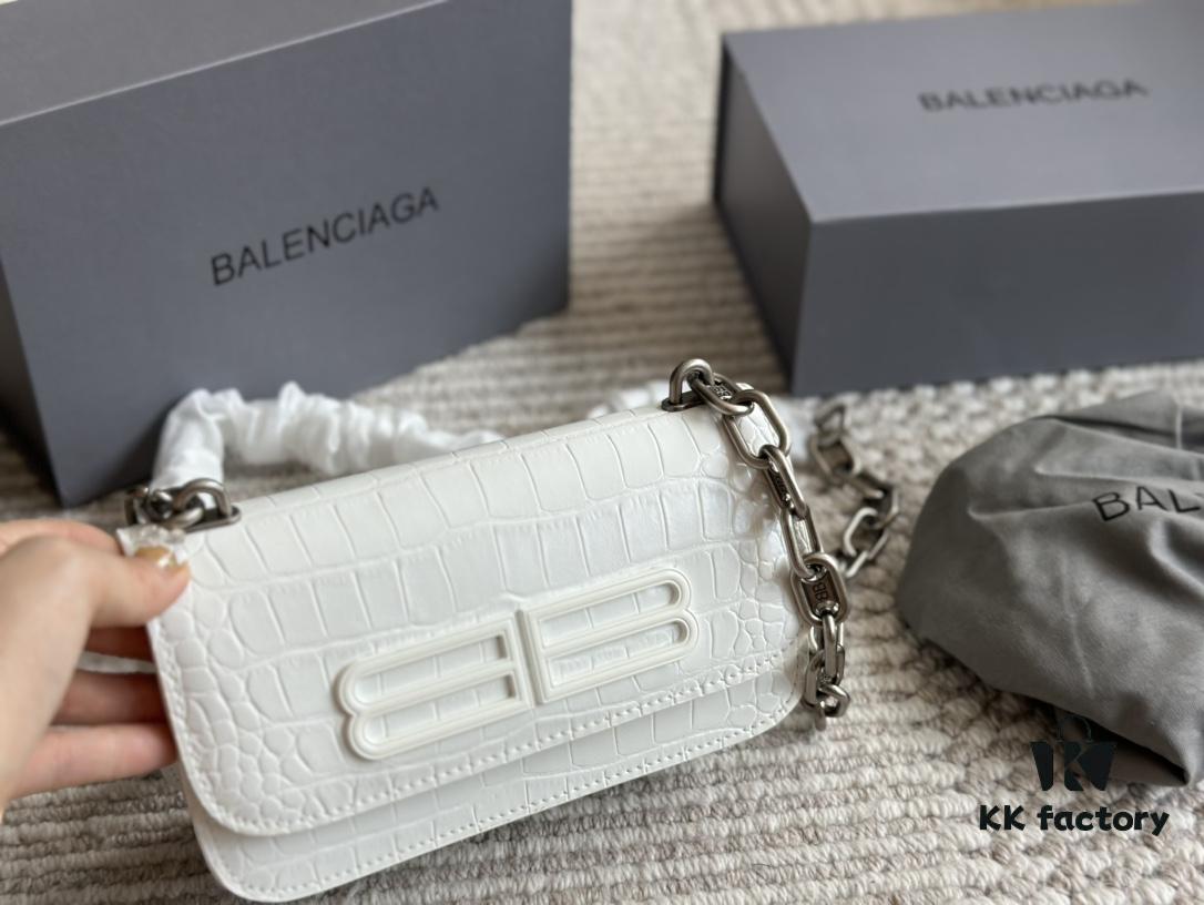 How Amazing is the Balenciaga Gossip Bag?