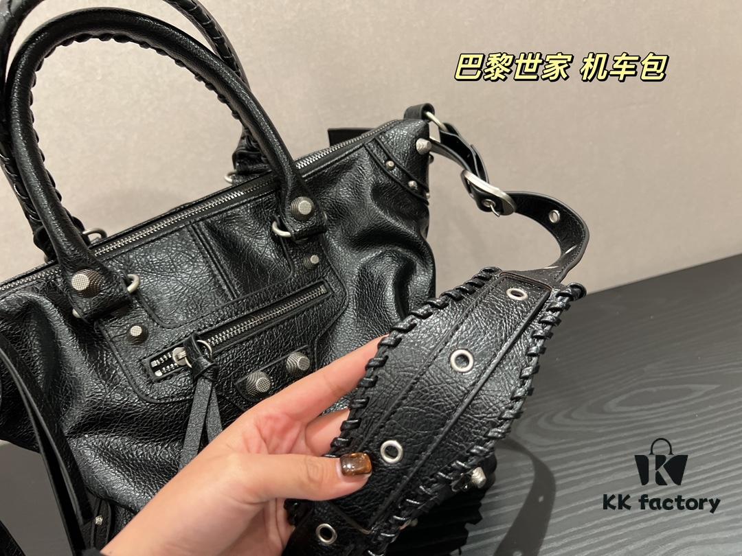 692fac7a99f2d84055c865fe Balenciaga Motorcycle Bag - Classic Vision for the Future, Stylish Unisex Design