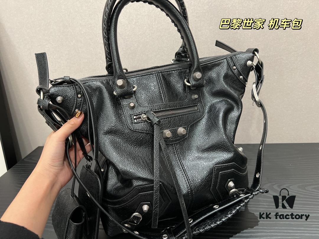 692fac7a99f2d84055c865ff Balenciaga Motorcycle Bag - Classic Vision for the Future, Stylish Unisex Design