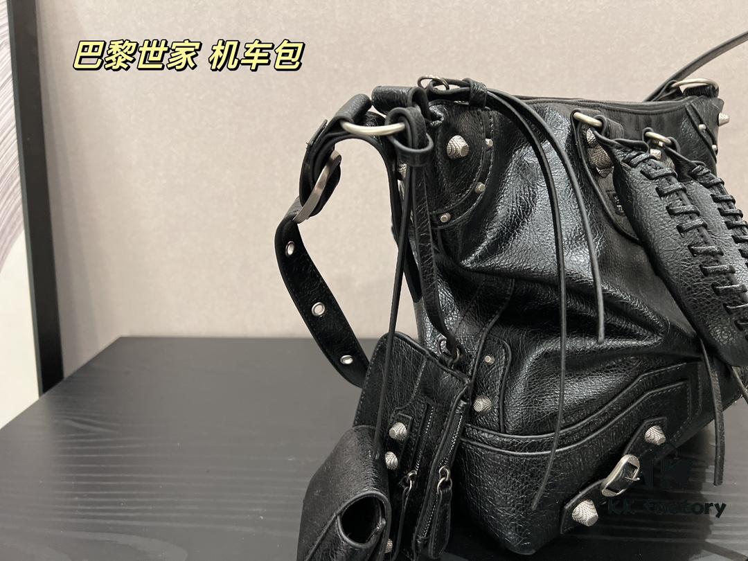 692fac7e99f2d84055c86606 Balenciaga Motorcycle Bag - Classic Vision for the Future, Stylish Unisex Design