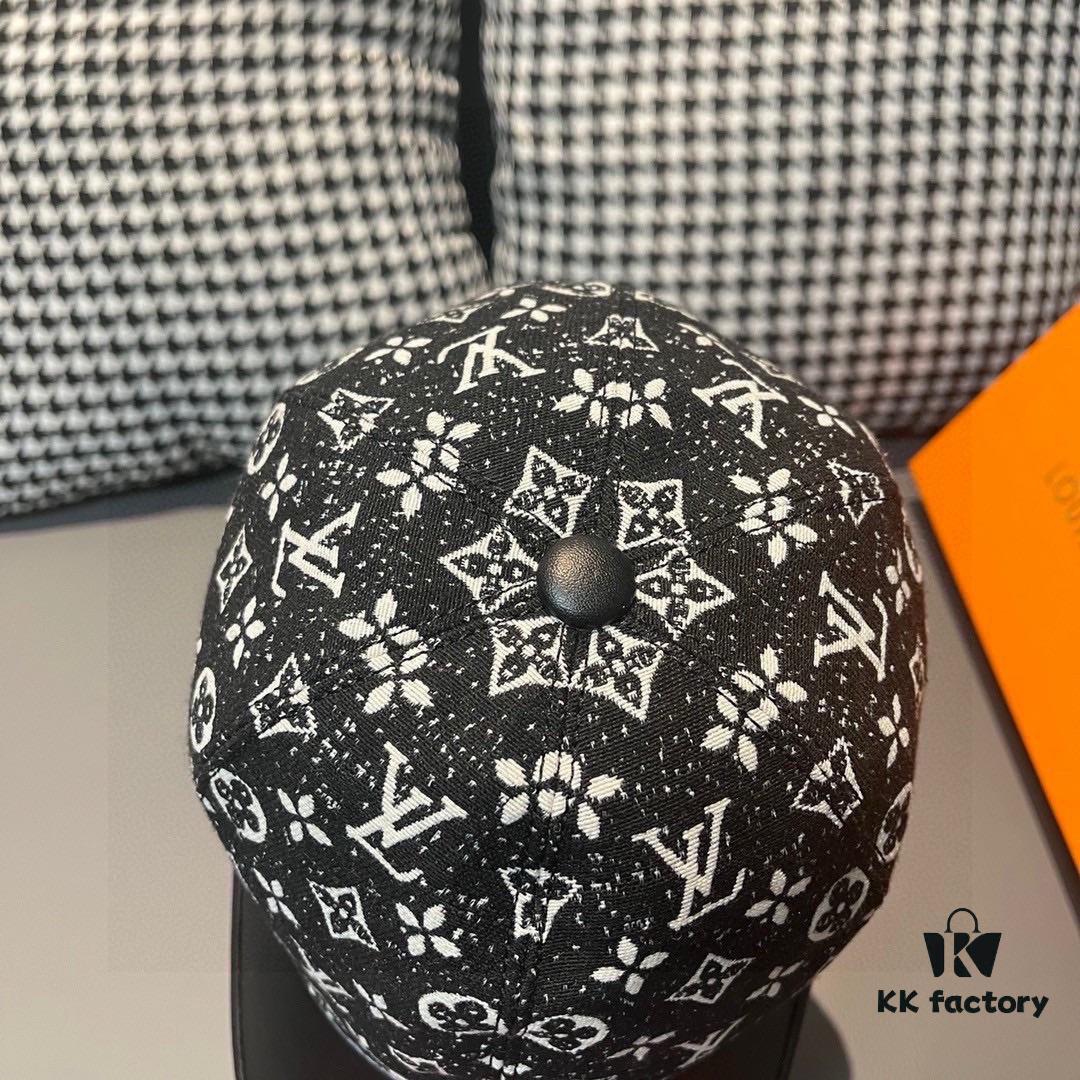 692fac8699f2d84055c86610 Box with Cloth Bag, LV (Louis Vuitton) New Original Single Baseball Cap, Cowhide Combined, 1:1 Mold Customized, Authentic Denim Fabric, Exquisite Craftsmanship, Superior Quality, Basic Head Circumference 56cm, Adjustable Patch