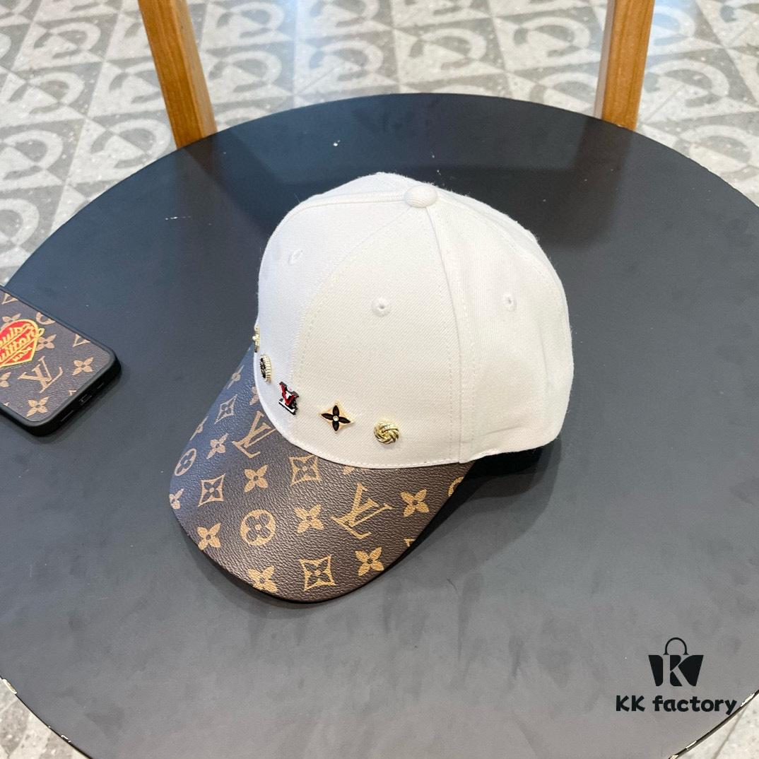 692facb199f2d84055c8665f Louis Vuitton New Arrival Authentic Replica Baseball Cap, Classic Checkered Pattern, 1:1 Mold Customized, Original Department Store Fabric with Top-Grade Leather, Small Checkered Design, Stylish and High Quality, Basic Head Circumference 56cm, Adjustable Patch