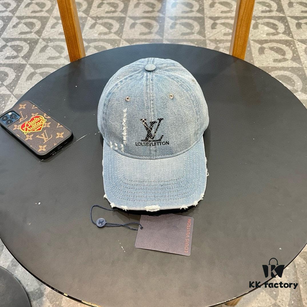 692facd399f2d84055c8669e Louis Vuitton LV Embroidered Baseball Cap, New Arrival from Official Counter, Unisex Sun Hat, Fisherman Cap, Knit Cap