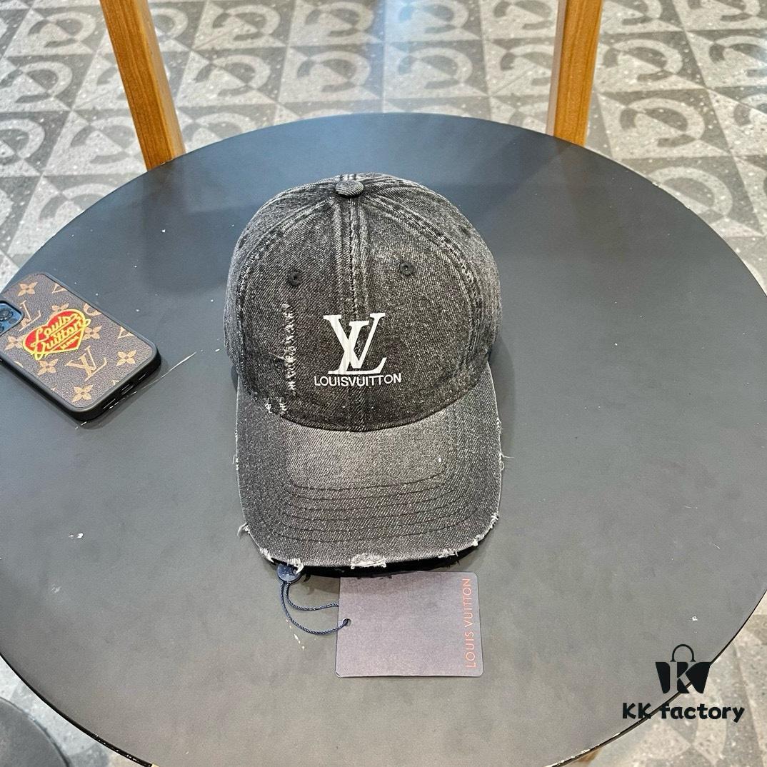 692facdc99f2d84055c866b0 Louis Vuitton LV Embroidered Baseball Cap, New Arrival from Official Counter, Unisex Sun Hat, Fisherman Cap, Knit Cap