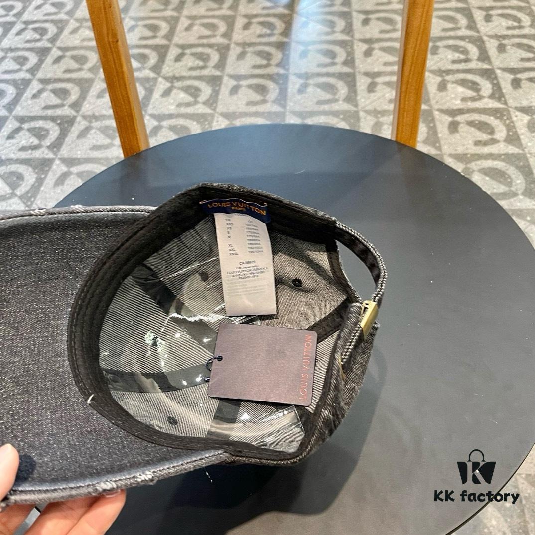 692facde99f2d84055c866b5 Louis Vuitton LV Embroidered Baseball Cap, New Arrival from Official Counter, Unisex Sun Hat, Fisherman Cap, Knit Cap