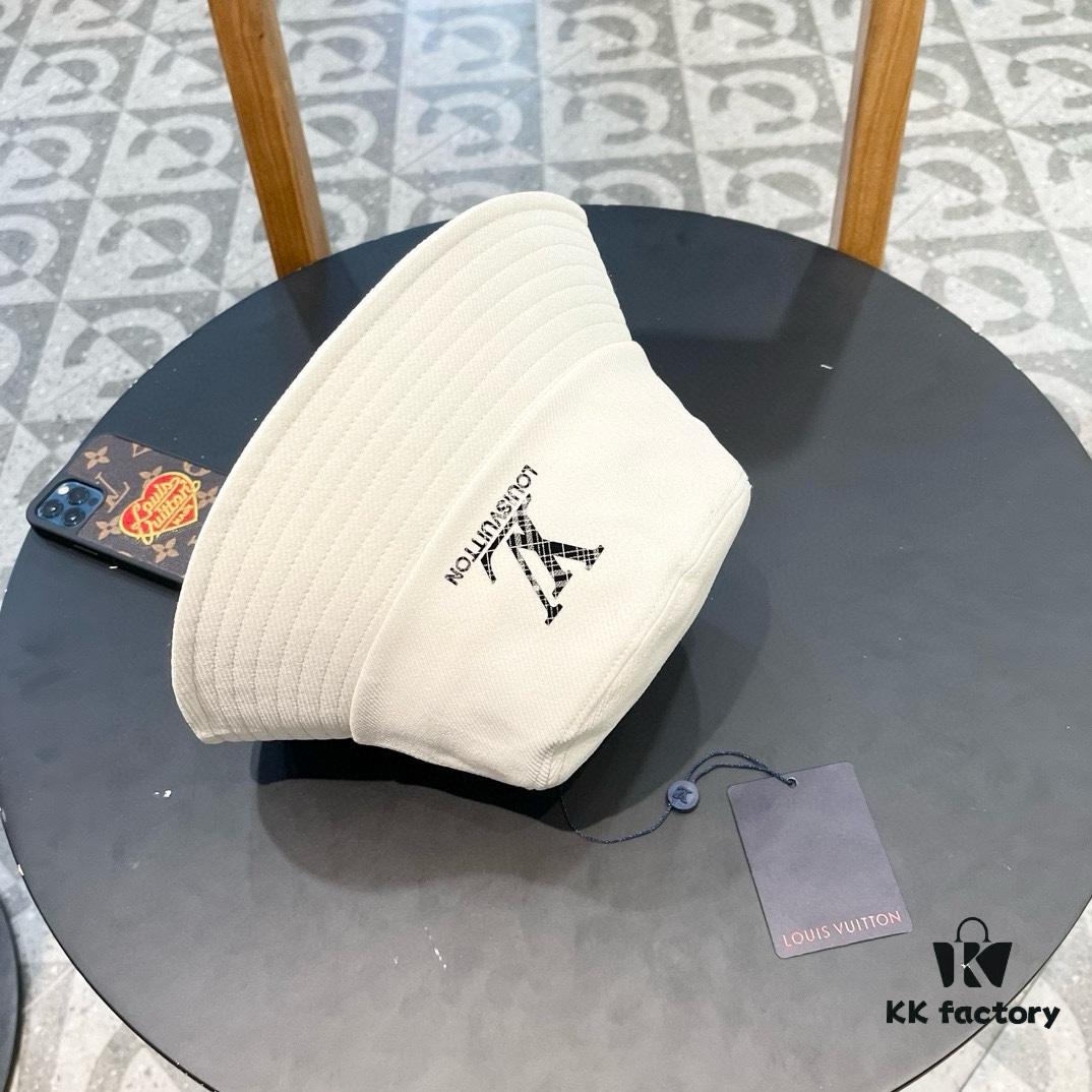 Louis Vuitton 2024 Spring Fisherman Hat, Classic and Timeless Design, Suitable for All Seasons, Essential Outdoor Accessory, Flattering Face-Framing Fit