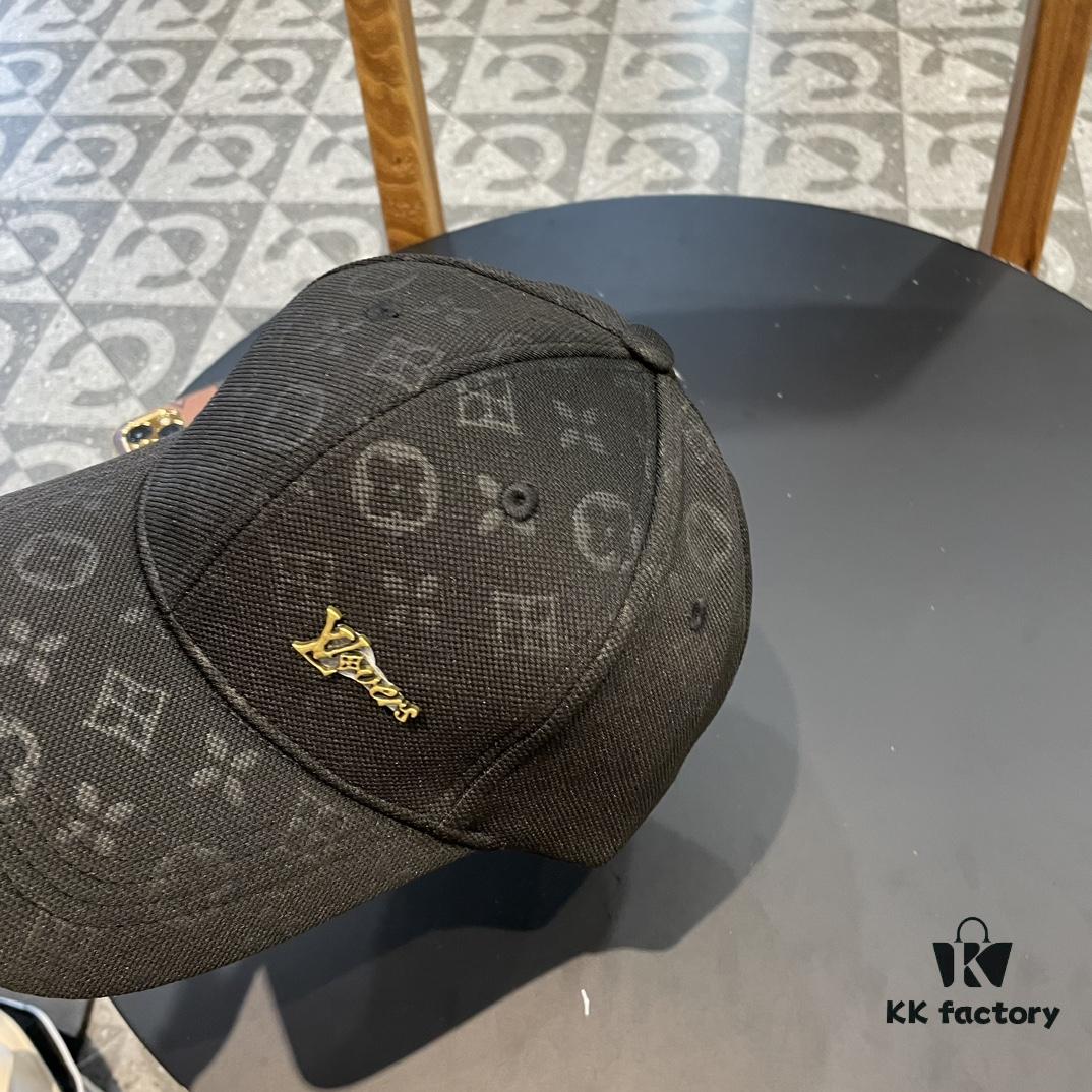 692fad0199f2d84055c866fd LV (Louis Vuitton) New Original Single Baseball Cap, Embossed Cowhide, 1:1 Mold Customized, Authentic Denim Fabric, Exquisite Craftsmanship, Excellent Quality, Basic Head Circumference 56cm, Adjustable Patch