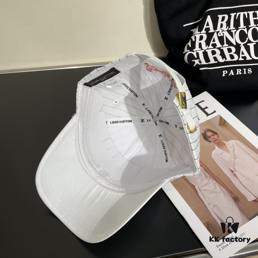 692fad2e99f2d84055c8674e Louis Vuitton LV Embroidered Baseball Cap, New Arrival from Boutique, Unisex Sun Hat, Fisherman Cap, Knit Cap